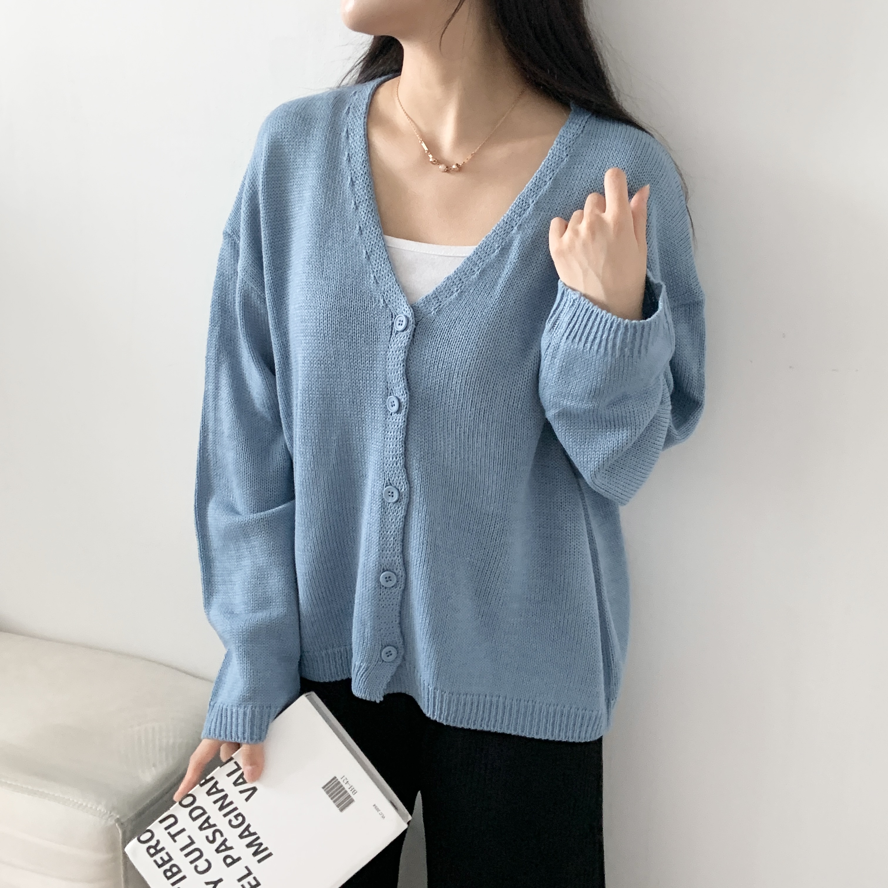 Vネックルーズアクリルニットカーディガン | レディースファッション