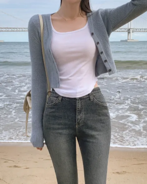 UネックラウンドヘムクロップドTシャツ | 詳細画像1