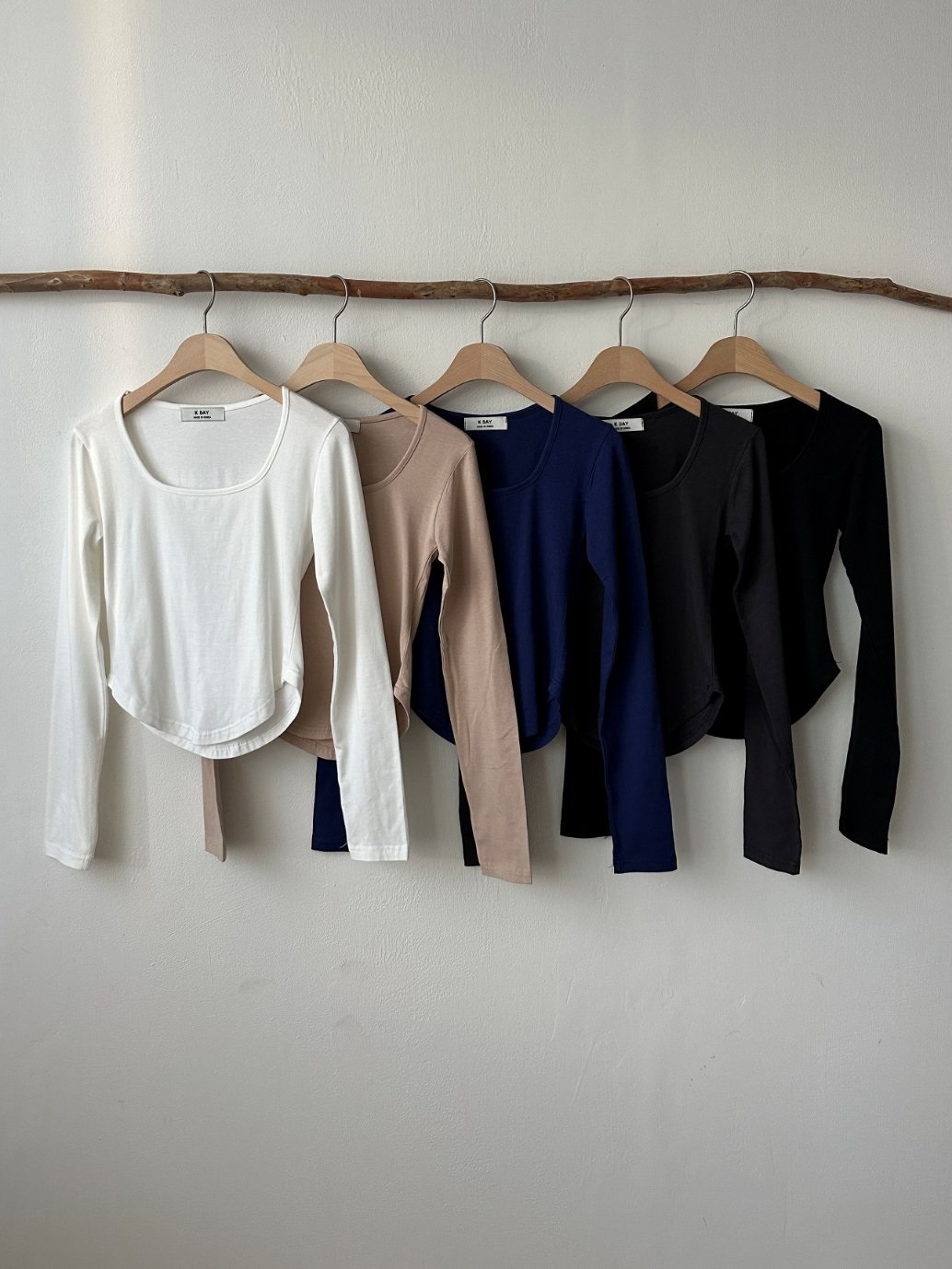 スクエアネックラウンドヘムTシャツ | 詳細画像2