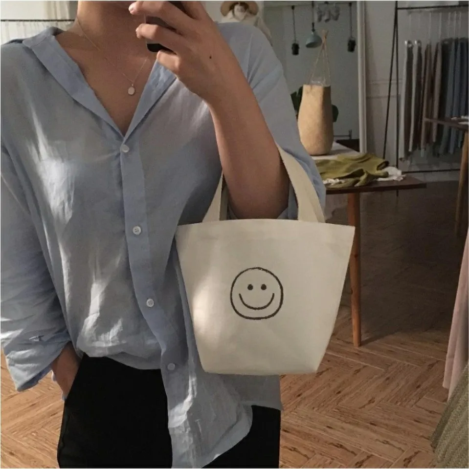 スマイル刺繍台形トートバッグ | 詳細画像1