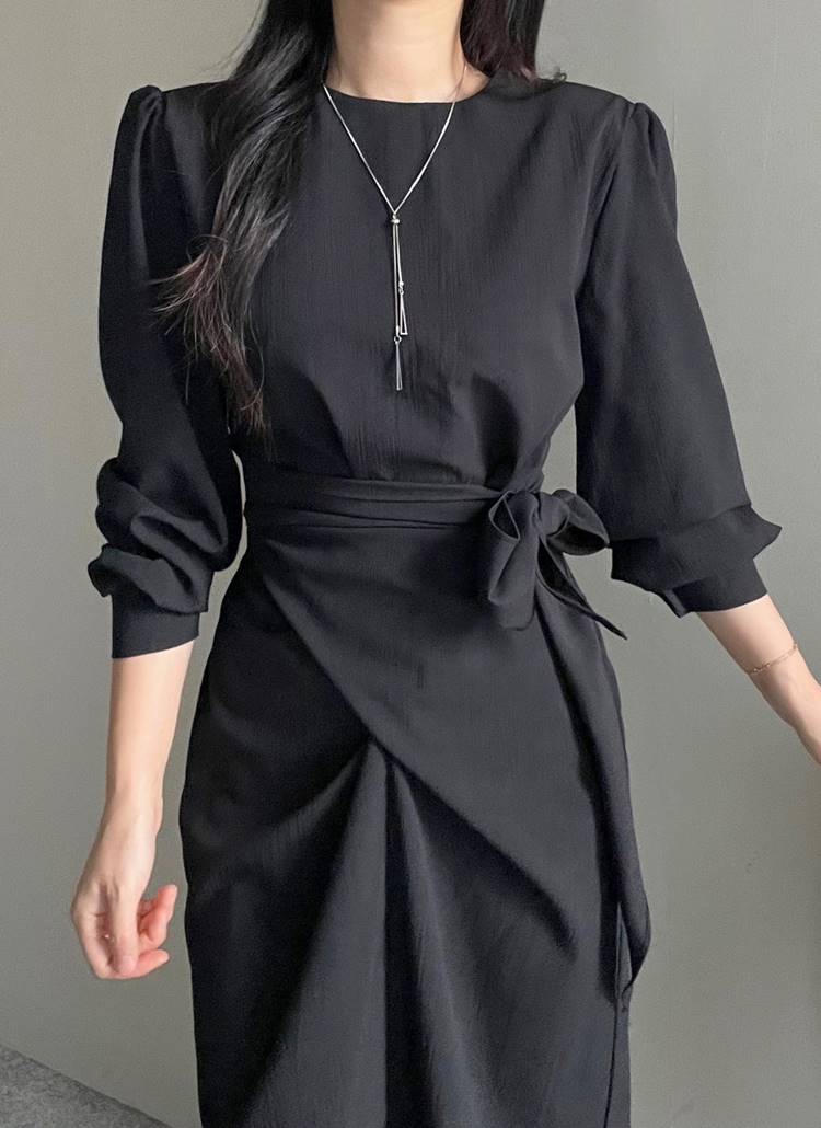 黒 ラップ ワンピース ヤンチェオンテンバール、ステアコラボのラップ