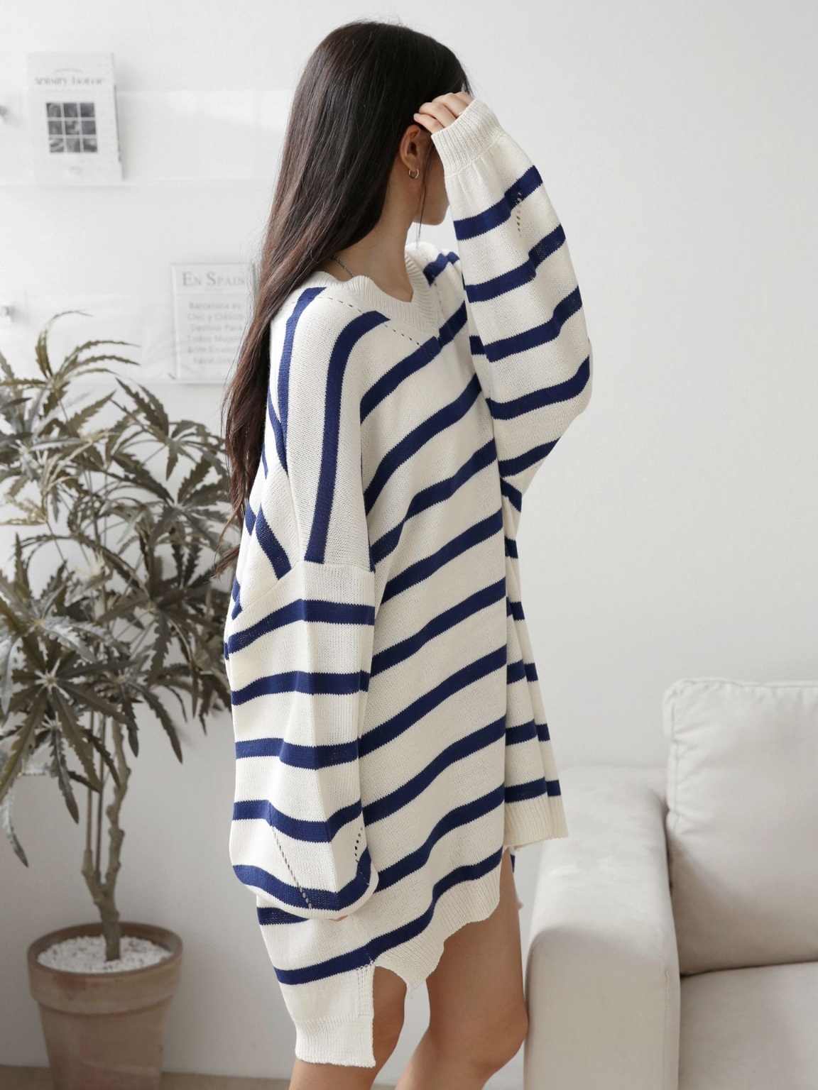 パンチングボーダーアンバランスVネックニットワンピース | 詳細画像14