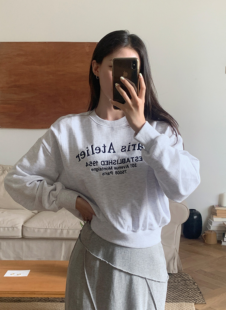 Parisクロップド刺繍スウェット | レディースファッション通販 - DHOLIC