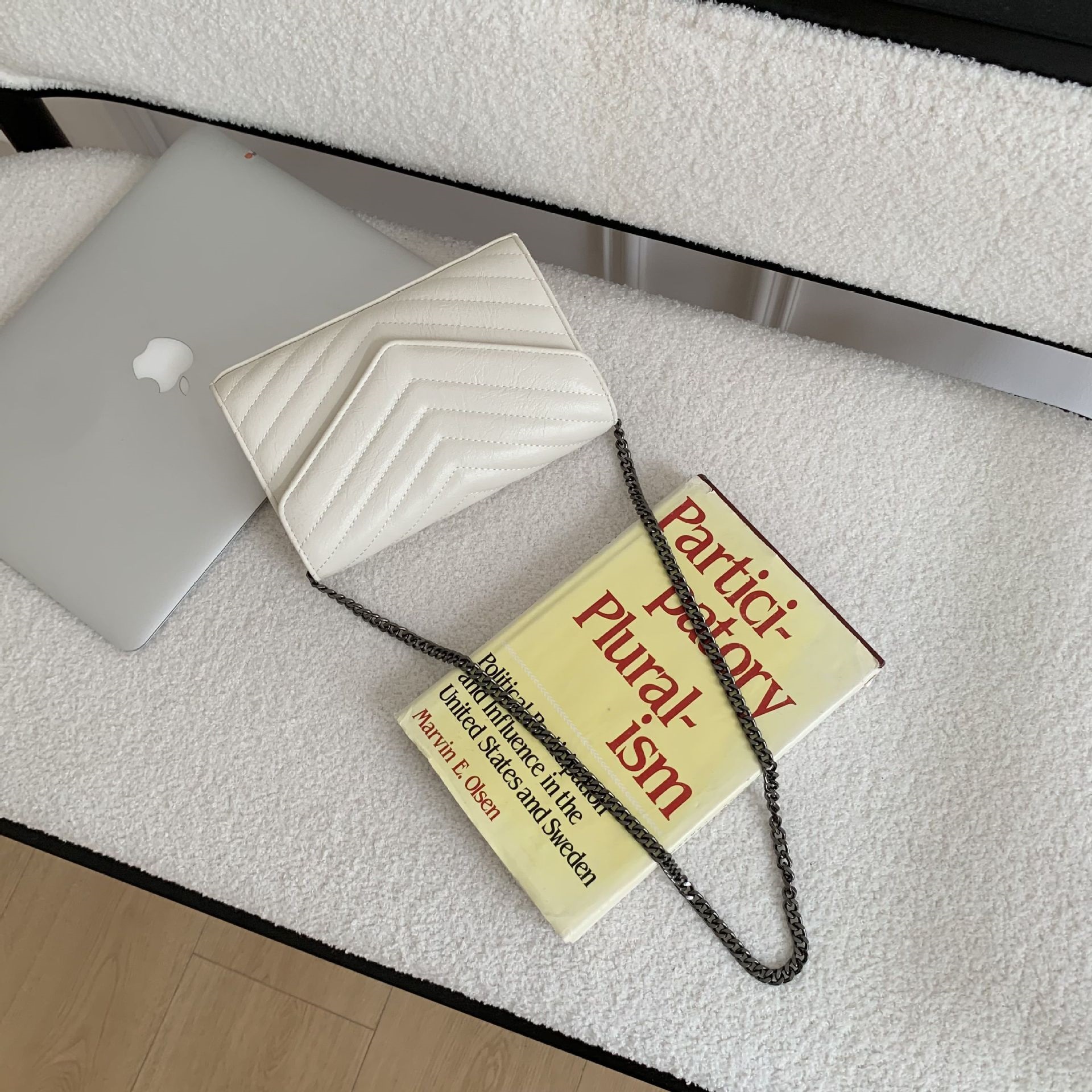 フラップステッチチェーンショルダーバッグ | 詳細画像16