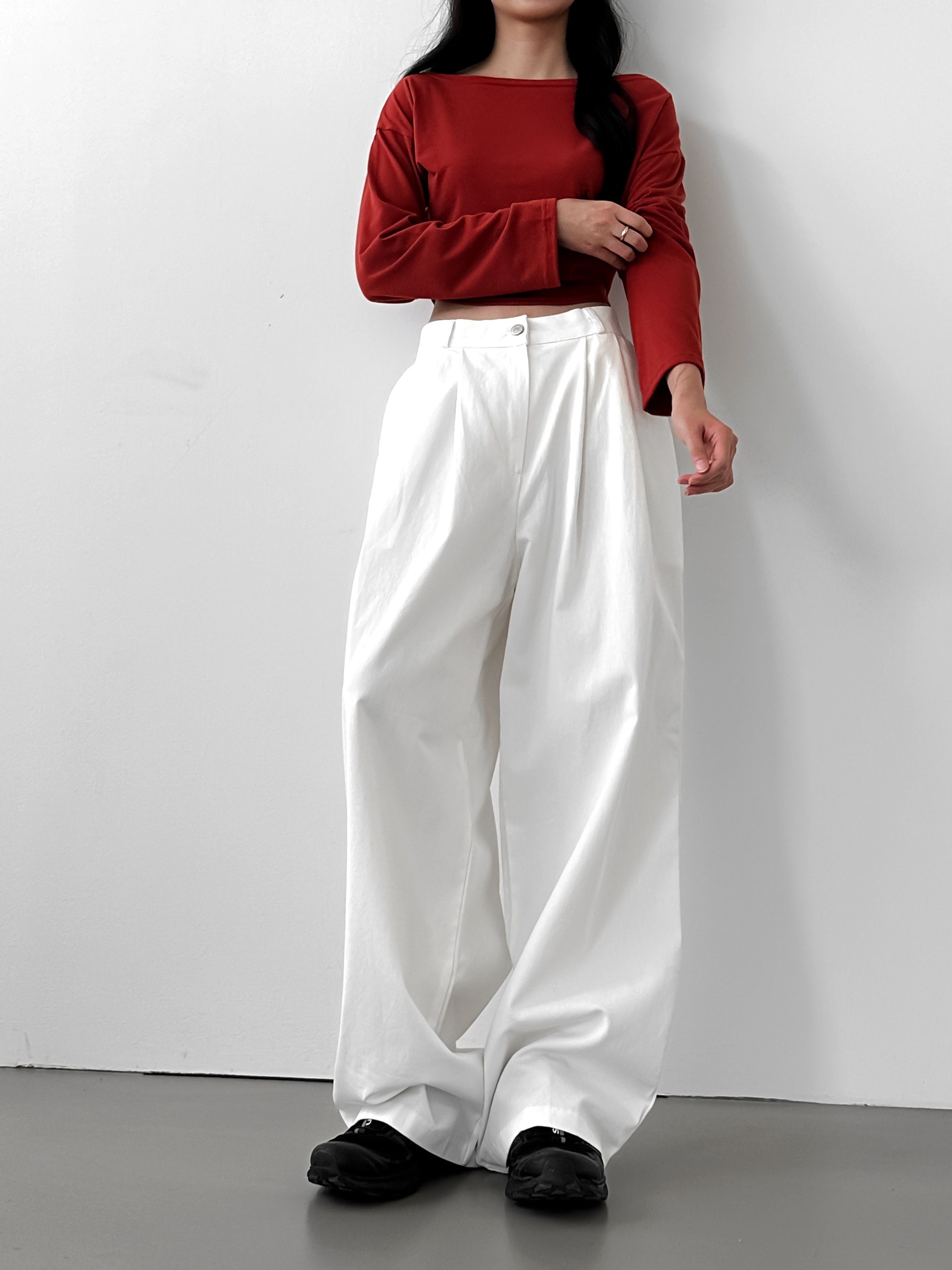 ボートネックラウンドヘムクロップドTシャツ | 詳細画像16