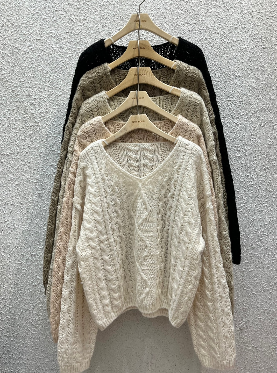 モヘア混ルーズケーブルVネックニット | 詳細画像11