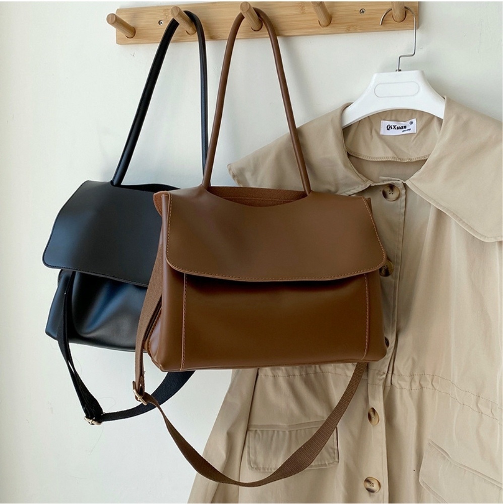 ポーチ付2WAYフラップ台形バッグ | 詳細画像8