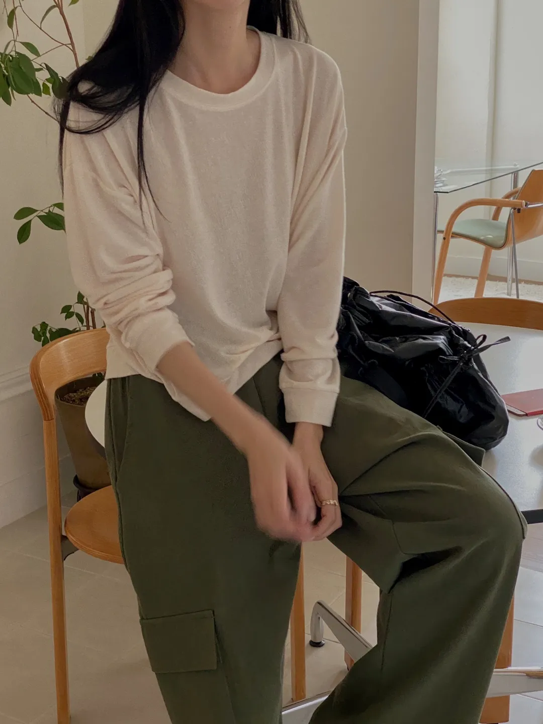 ラウンドネッククロップドルーズTシャツ | 詳細画像1