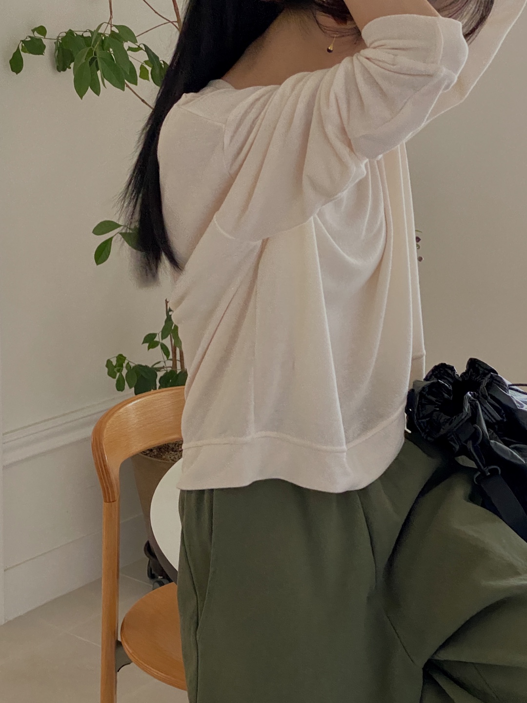 ラウンドネッククロップドルーズTシャツ | 詳細画像8