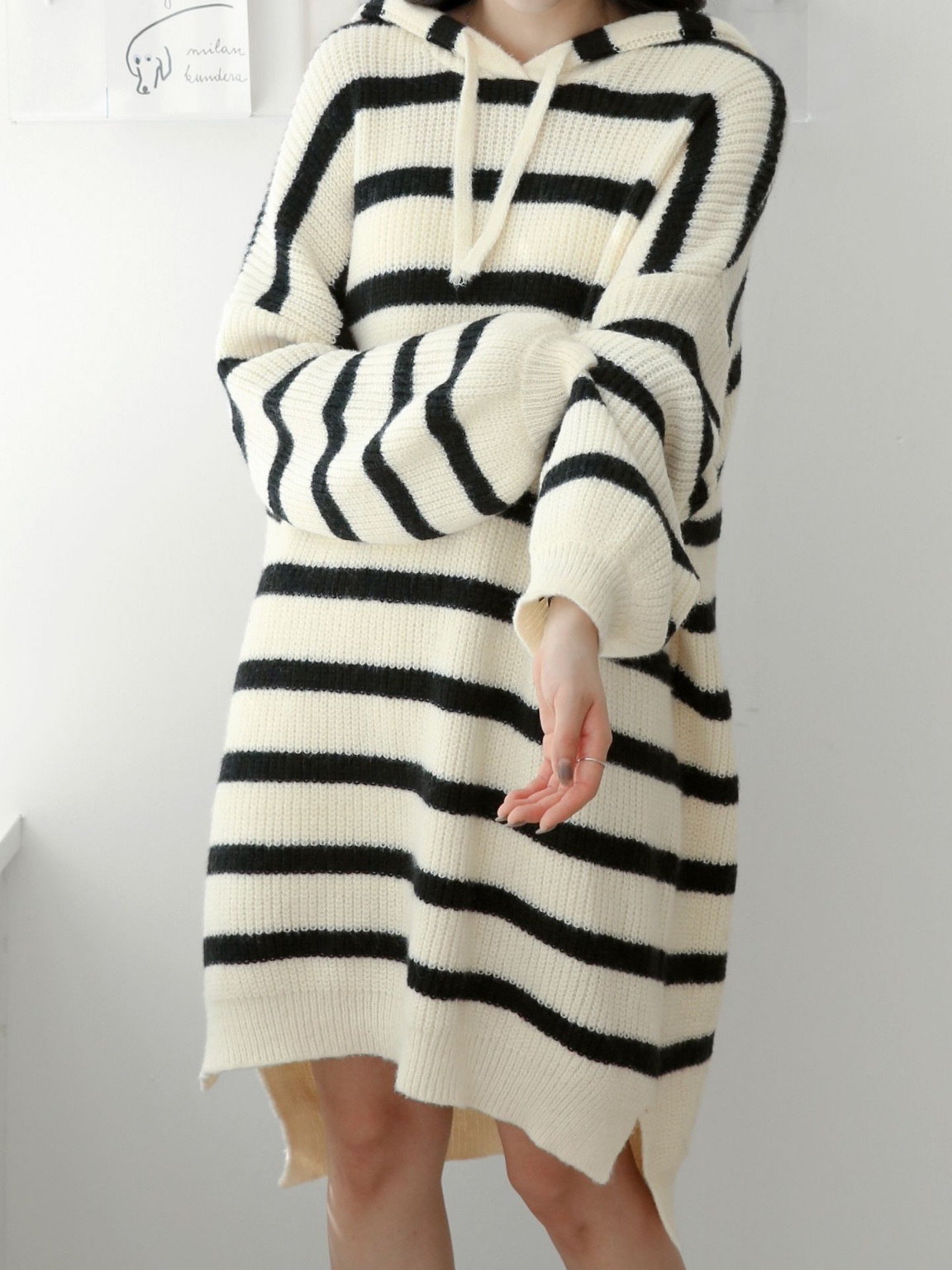 ドロストフードスリットボーダーニットミニワンピース | 詳細画像4