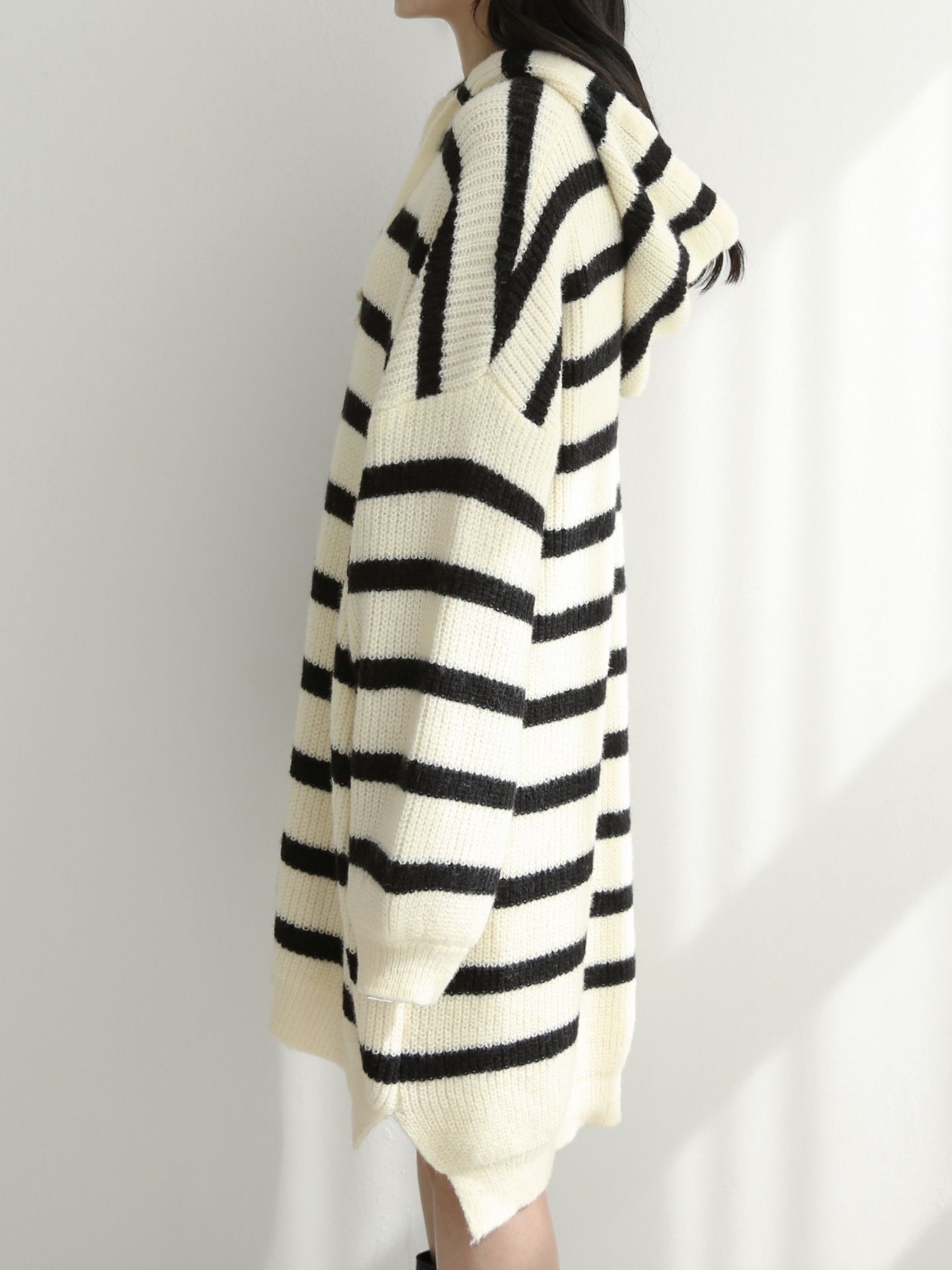 ドロストフードスリットボーダーニットミニワンピース | 詳細画像10