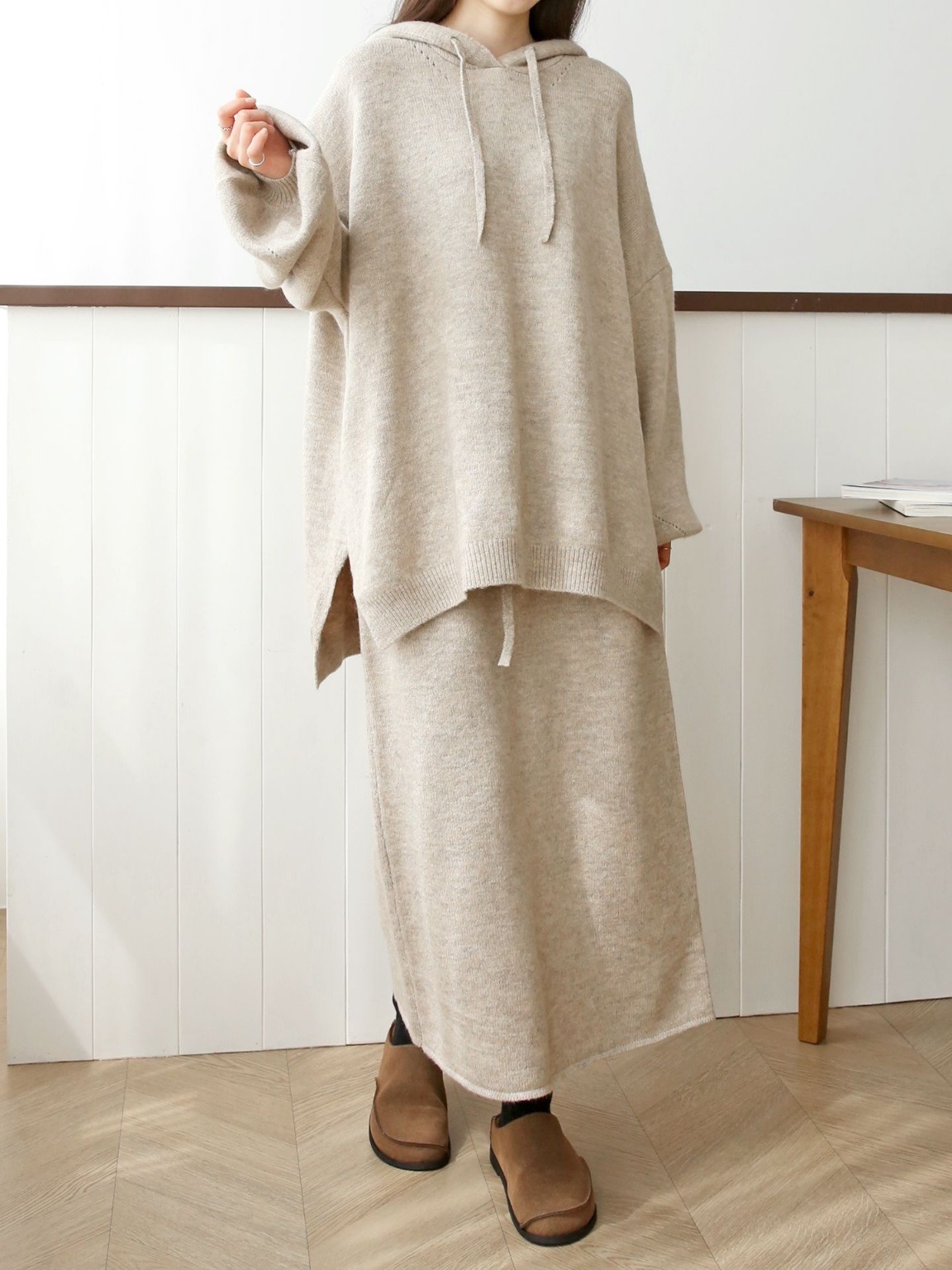 ウール混パンチングアンバランスルーズフードニット | 詳細画像5