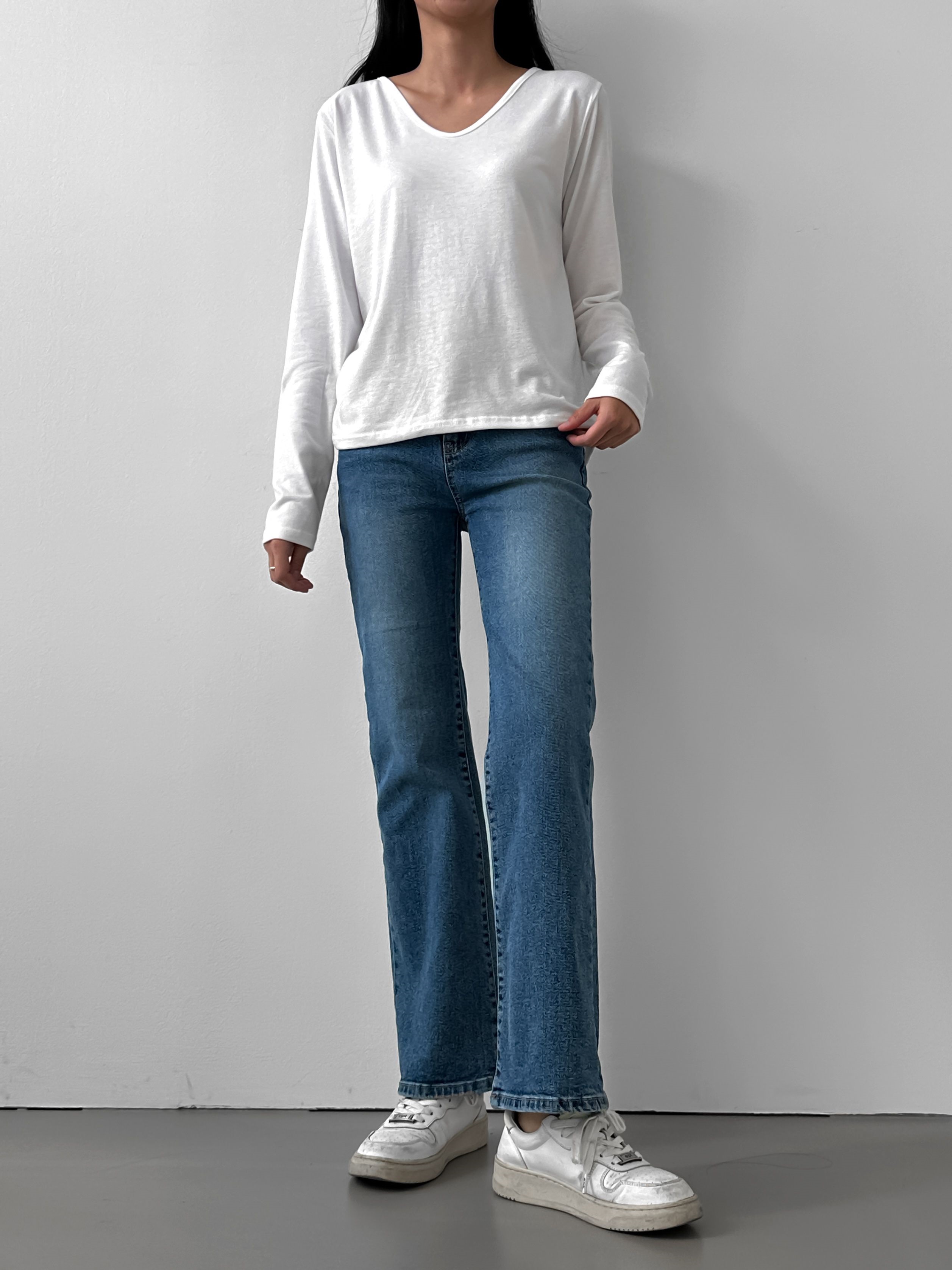 カーブVネック長袖Tシャツ | 詳細画像18