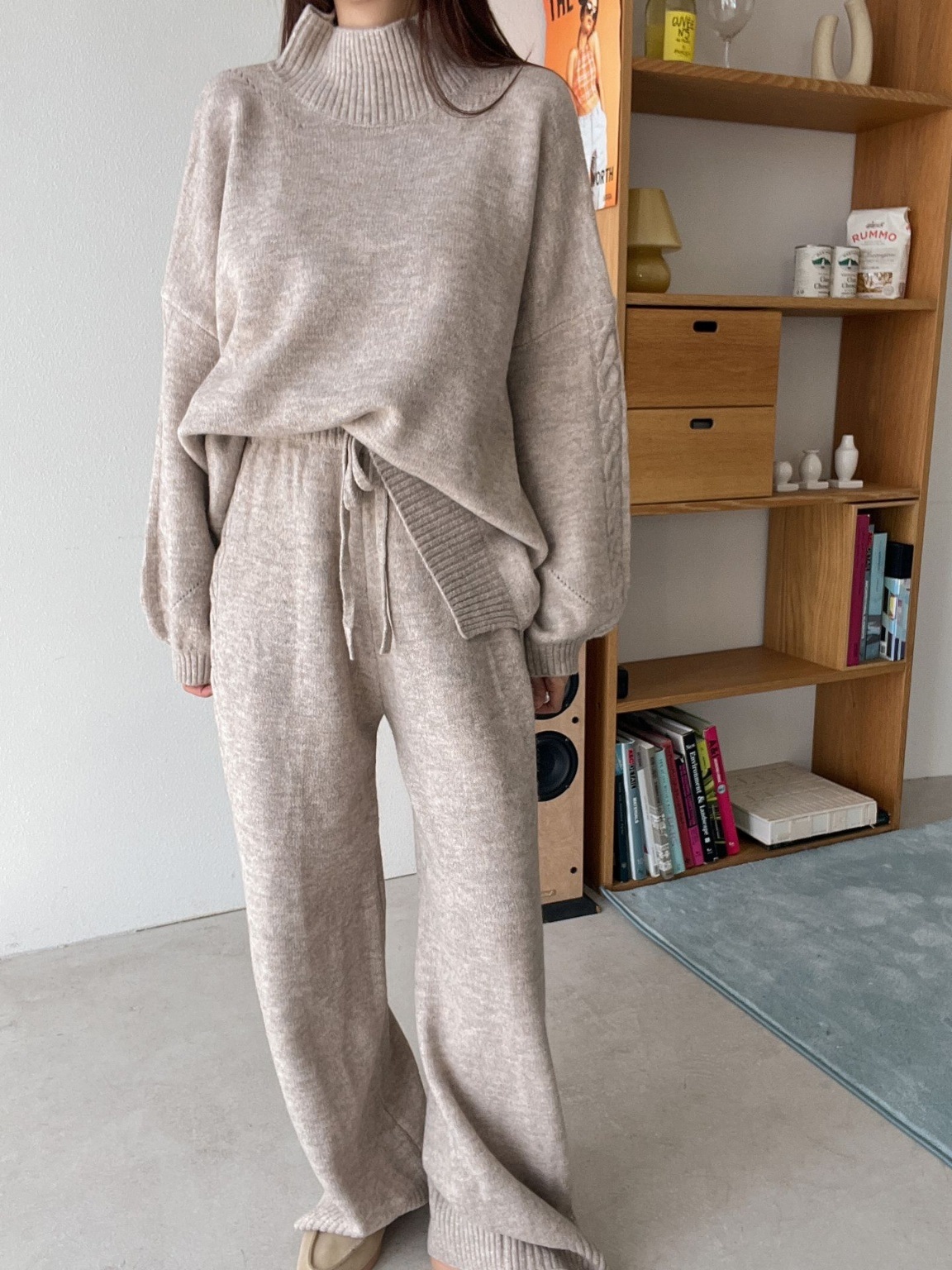 ウール混ハイネックケーブルラインニット&ドロストパンツSET | 詳細画像9