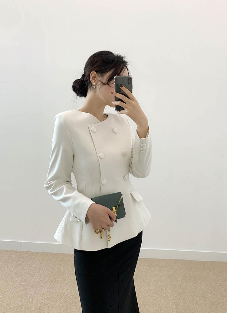 くるみダブルボタンペプラムジャケット | レディース