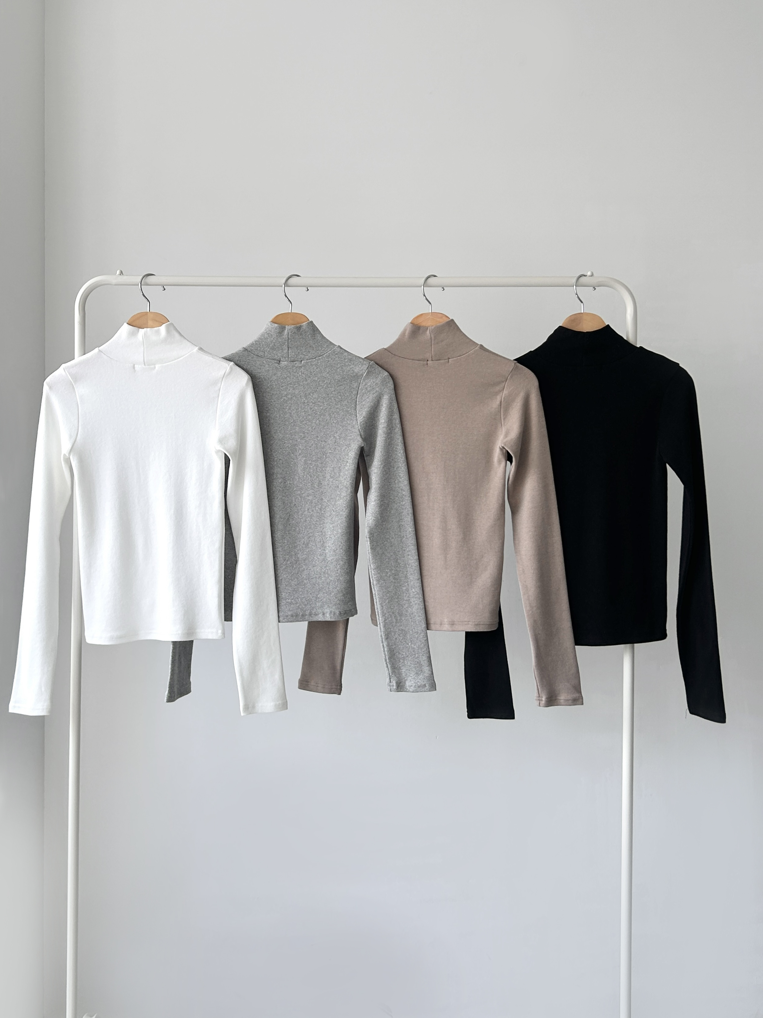 ハイネックスリムクロップドTシャツ | 詳細画像2