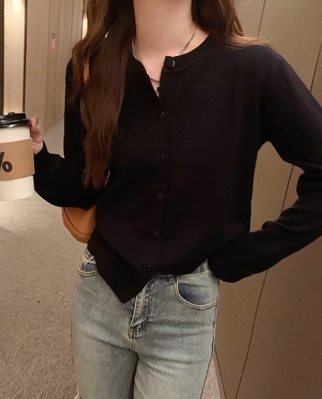 ラウンドネックコットンニットカーディガン | 詳細画像10