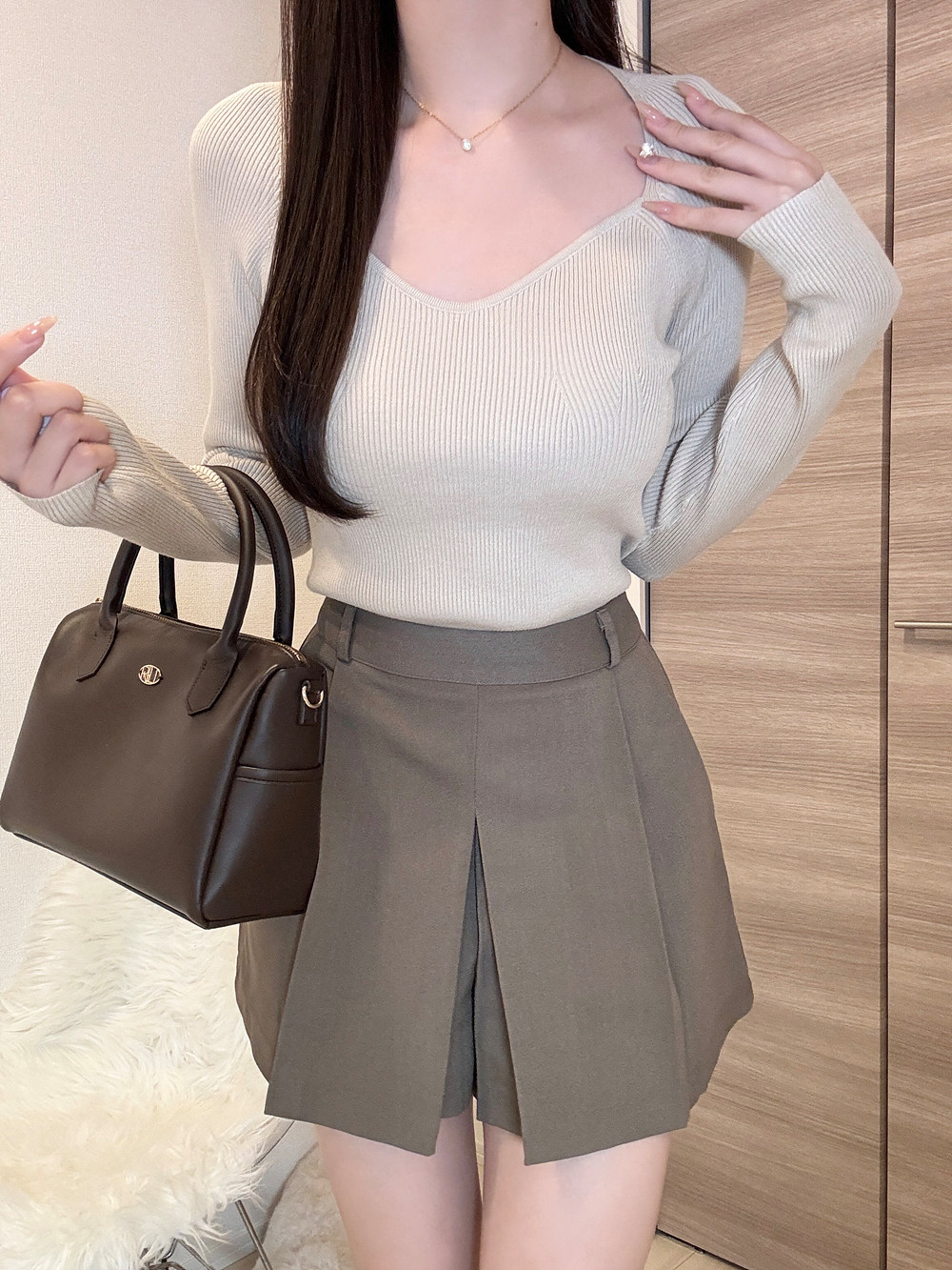 インバーテッドプリーツショートパンツ | レディース