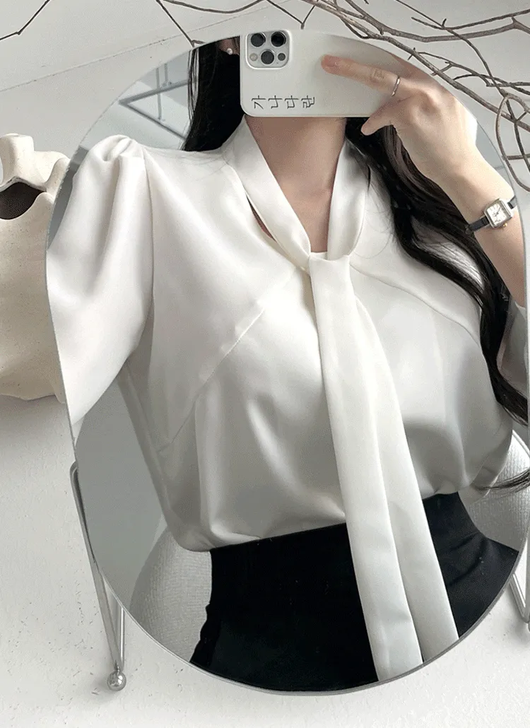 ボウタイVネックタックブラウス | ganadaran | 詳細画像1