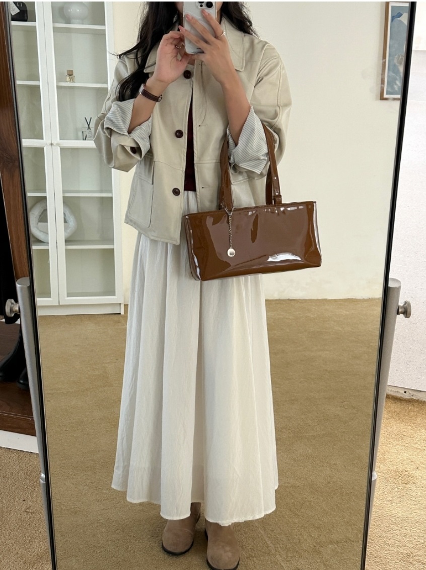 コインチャーム付エナメル調トートバッグ | 詳細画像16