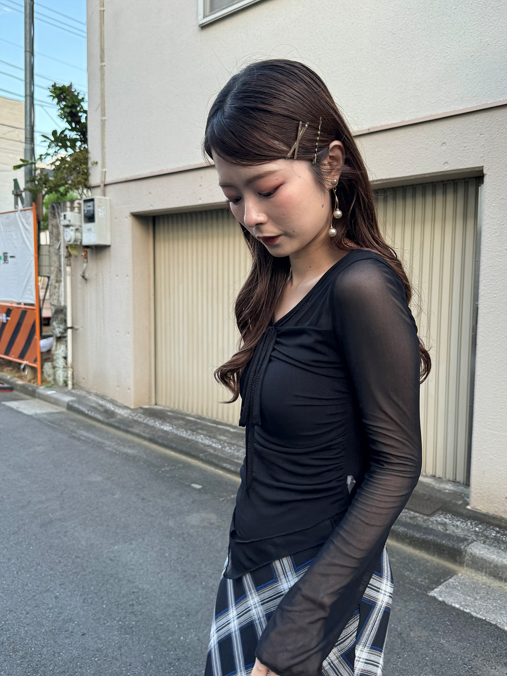 リボンVネックシースルーギャザーTシャツ | レディース