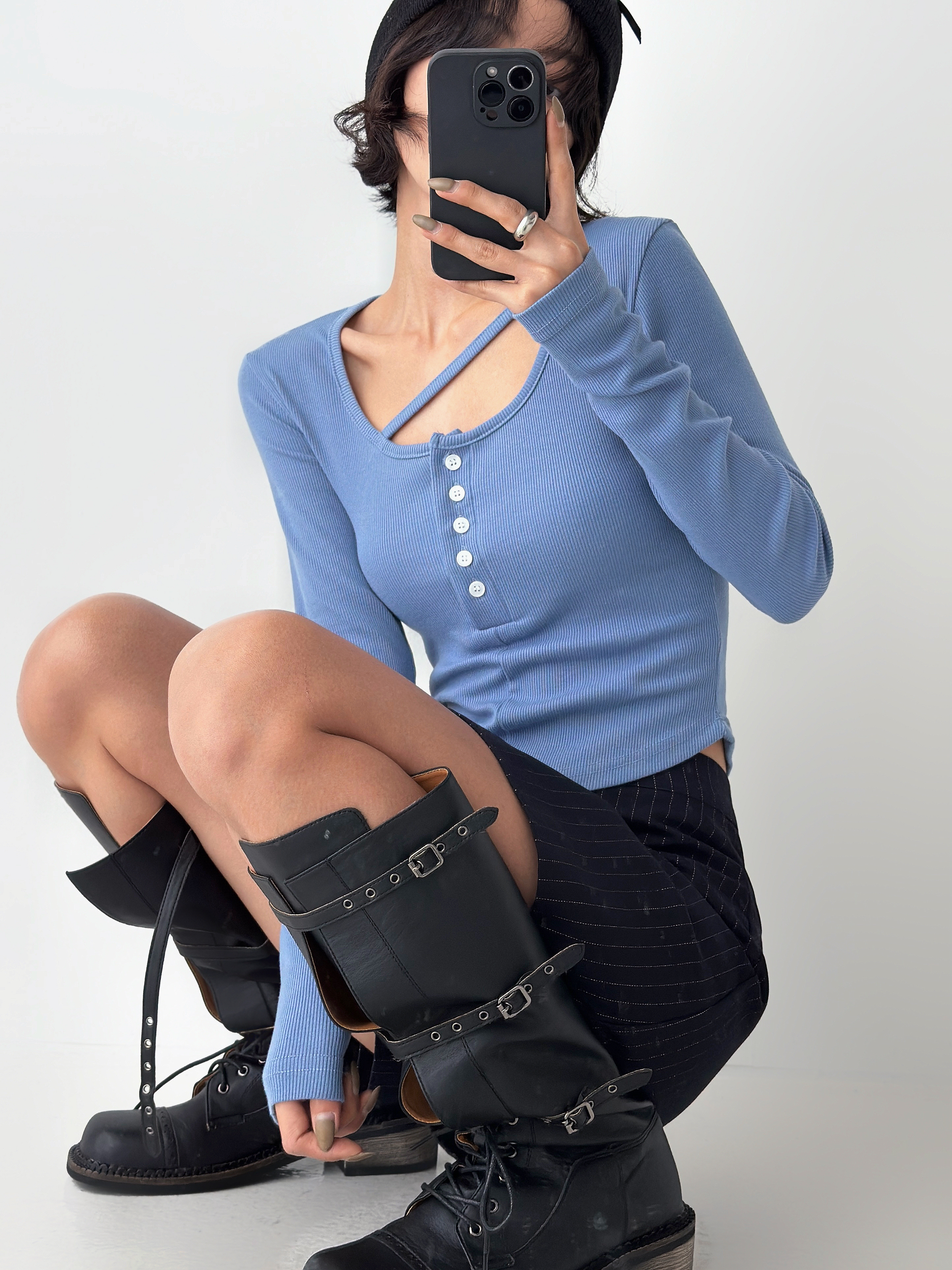 ストラップヘンリーネッククロップドリブTシャツ | 詳細画像3