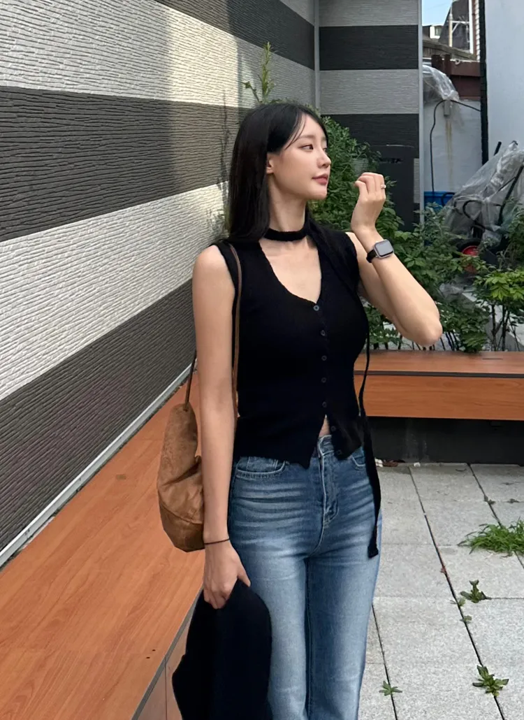 ストラップ付Vネックボタンニットベスト&カーディガンSET | yefit | 詳細画像1