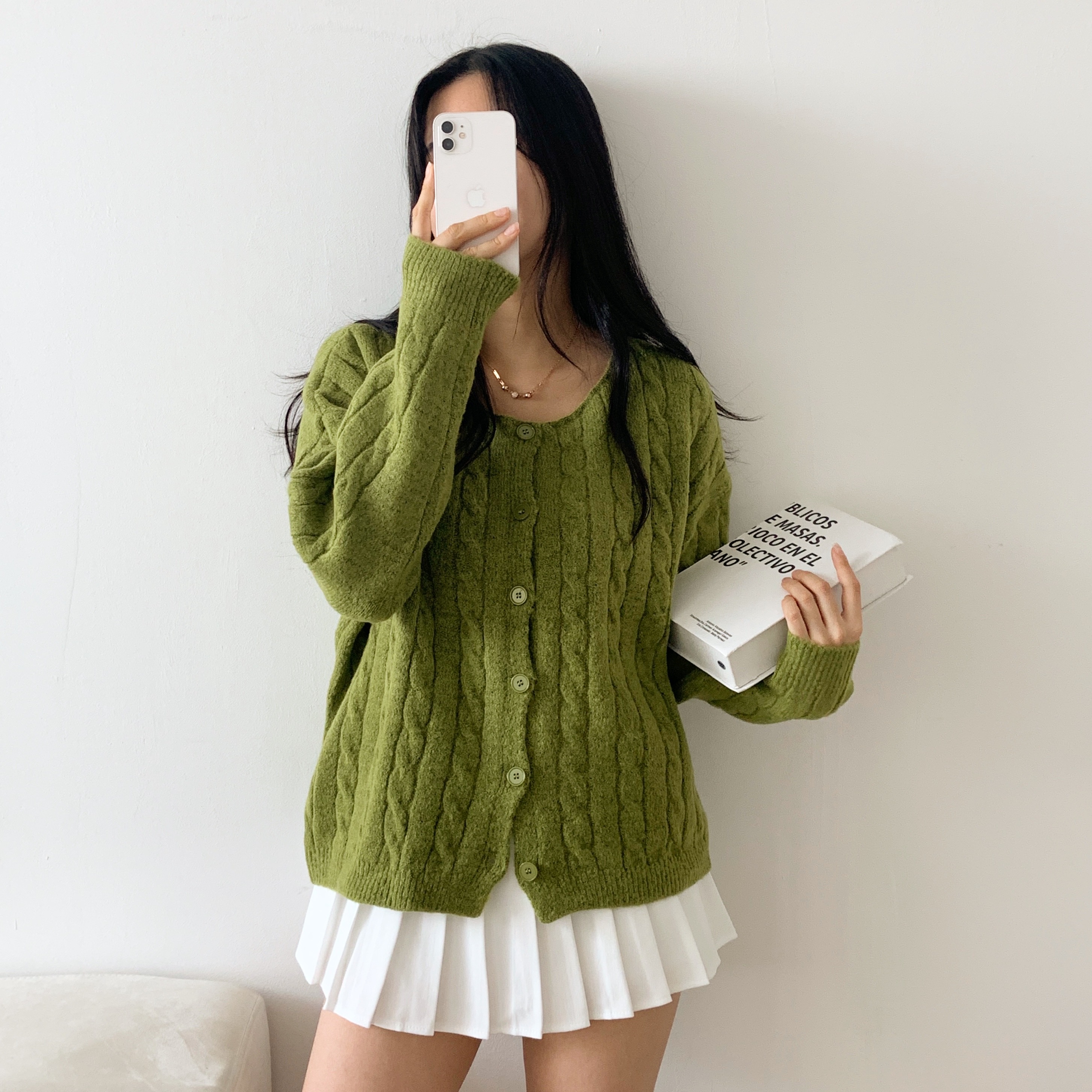 ラウンドネックルーズケーブルニットカーディガン | 詳細画像4