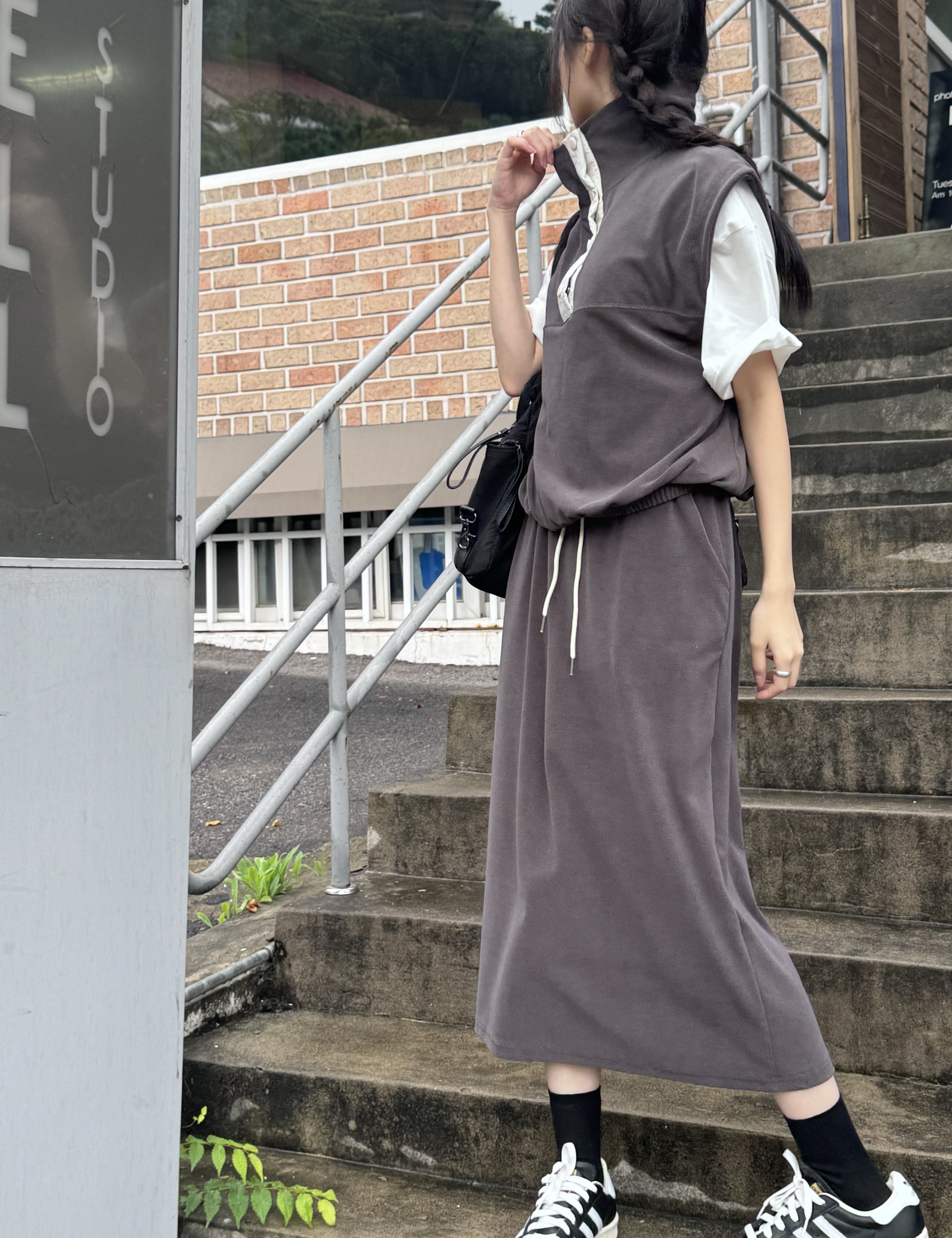 ハーフボタンハイネックスウェットベスト&ドロストスカートSET | 詳細画像10