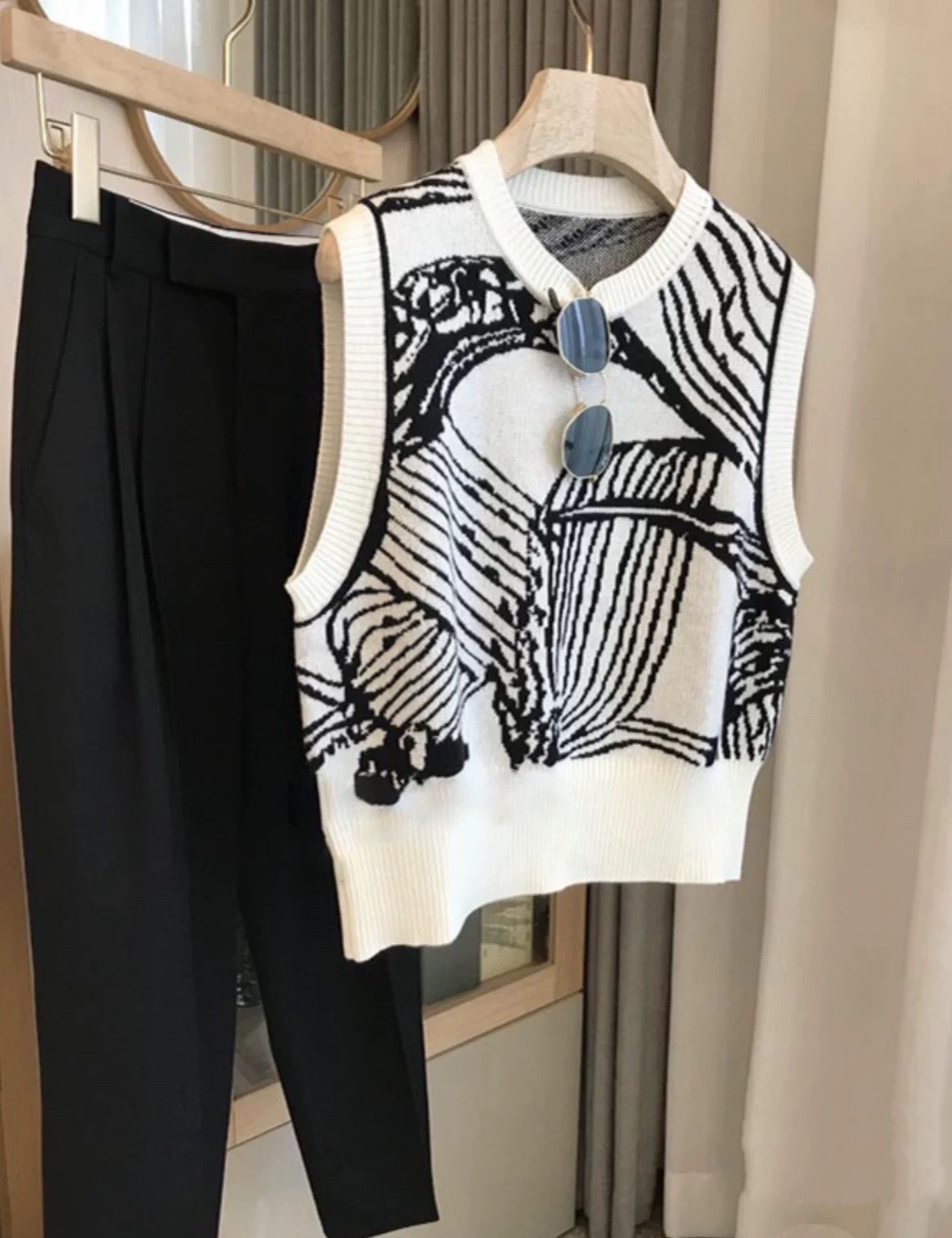 モヘア混モノトーンパターンニットベスト | レディース