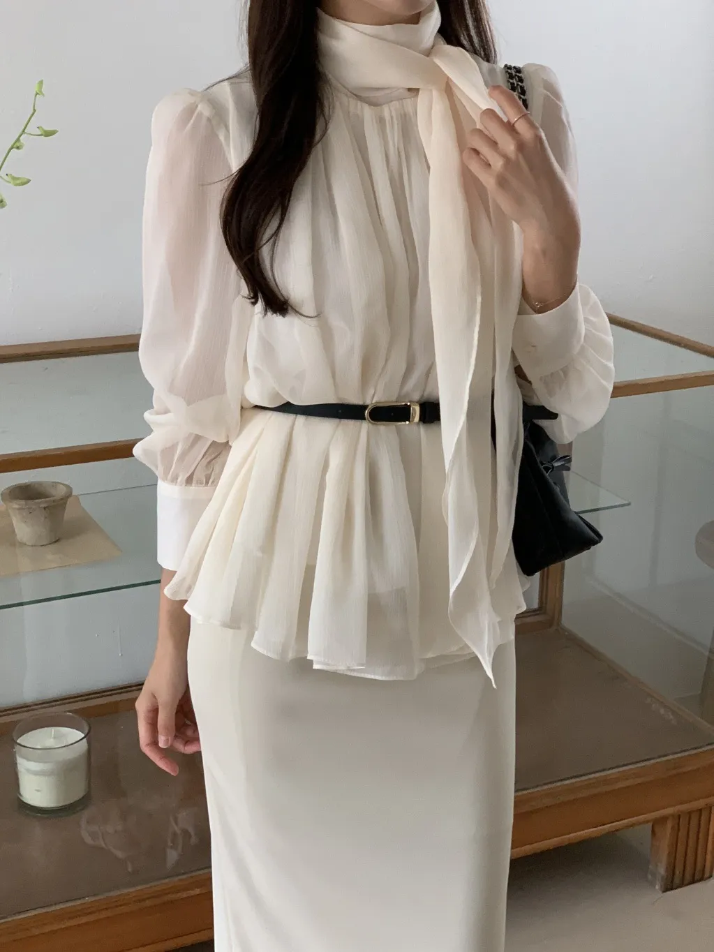 ベルト付スカーフネックフレアシフォンブラウス | 詳細画像1