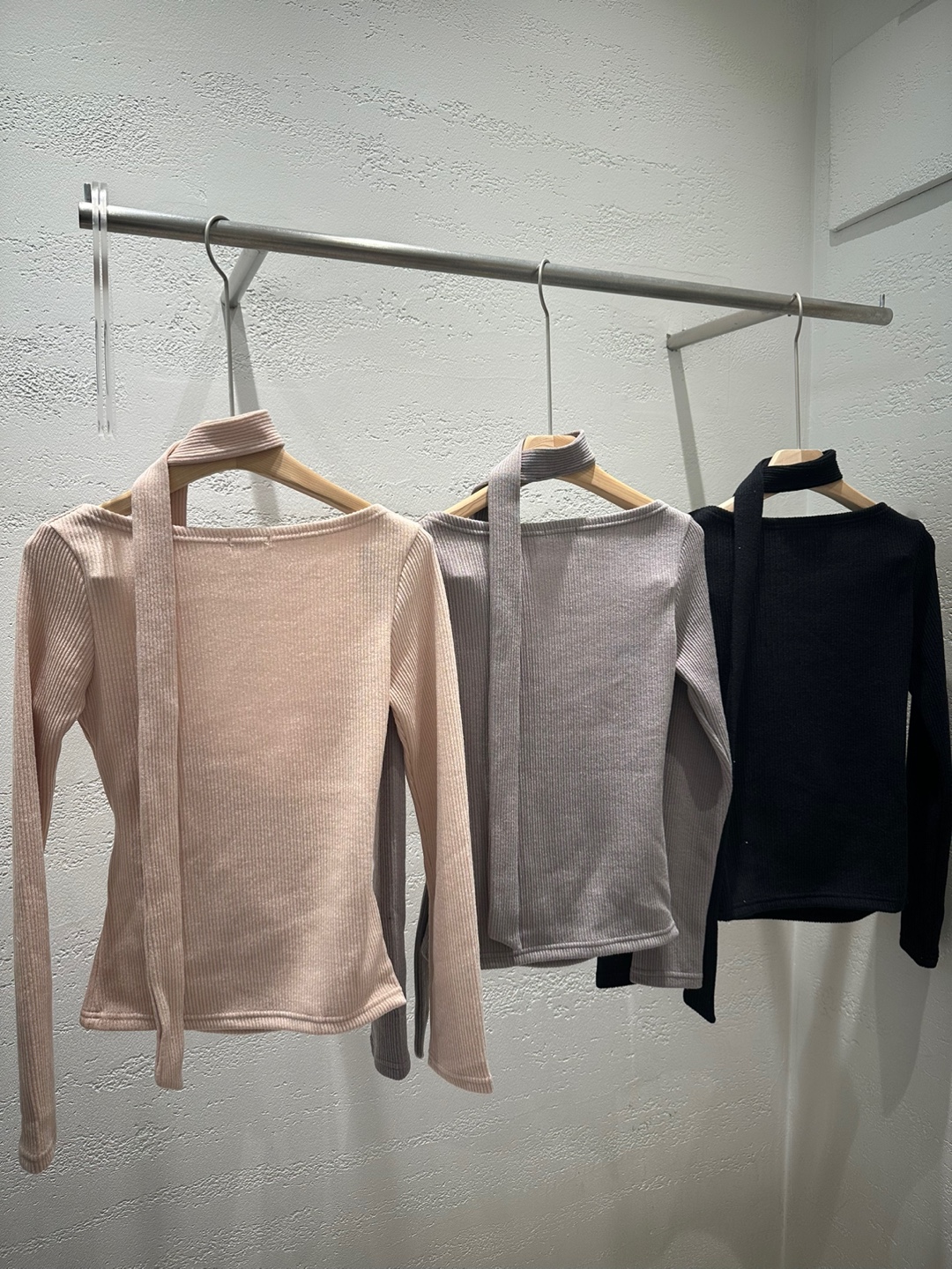 ストラップ付カシュクールリブTシャツ | 詳細画像20