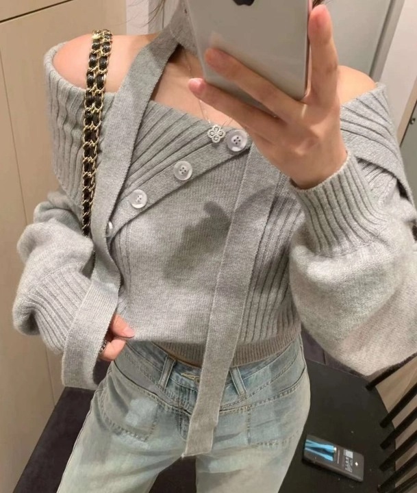 ストラップ付アンバランスボタンカラーオフショルニット | 詳細画像2