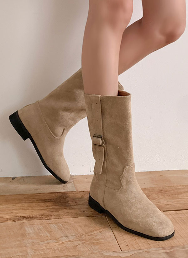 新品エイミーイストワール　スエードブーツ　L ベージュ サイドベルトエコスエードブーツ | レディースファッション通販 - DHOLIC