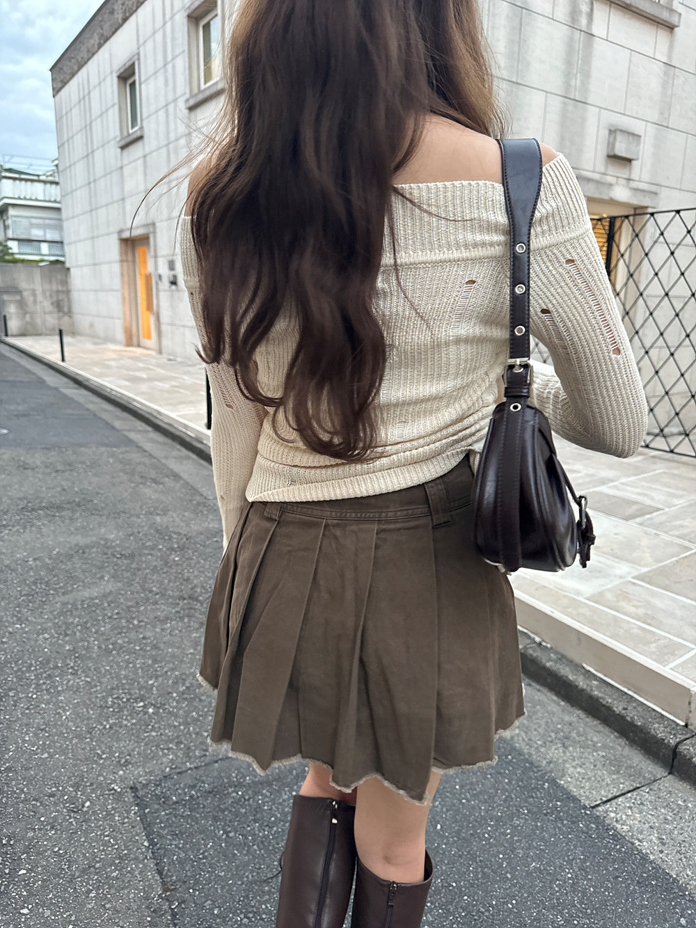 オフショルダメージシャーリングニット | 詳細画像14