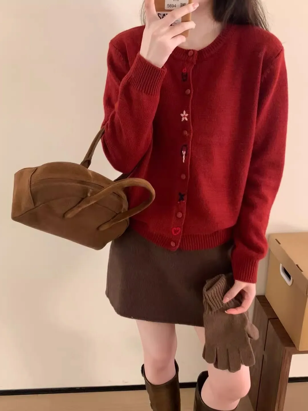 マルチ刺繍くるみボタンカーディガン | 詳細画像1