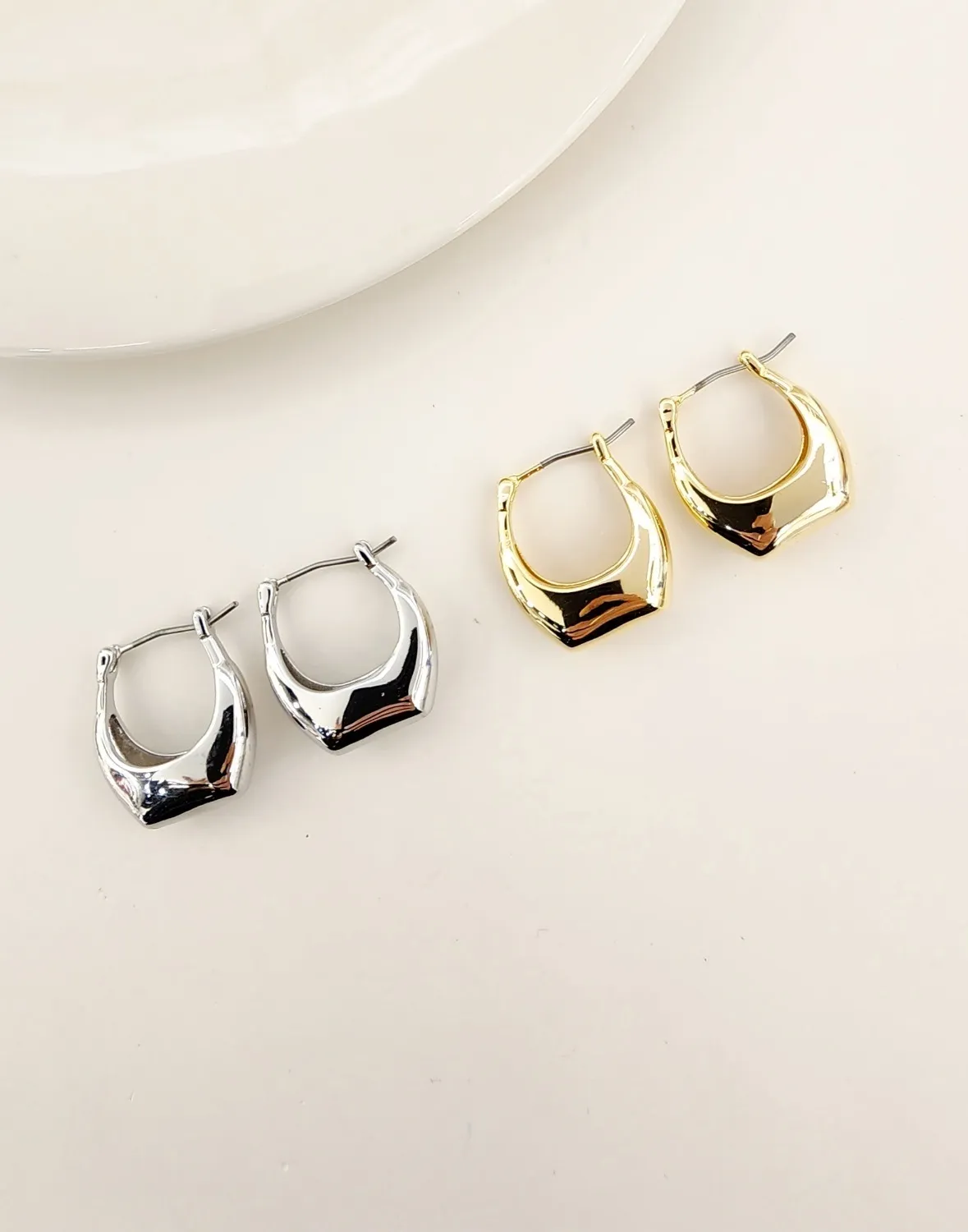 カットメタルフープピアス | 詳細画像1