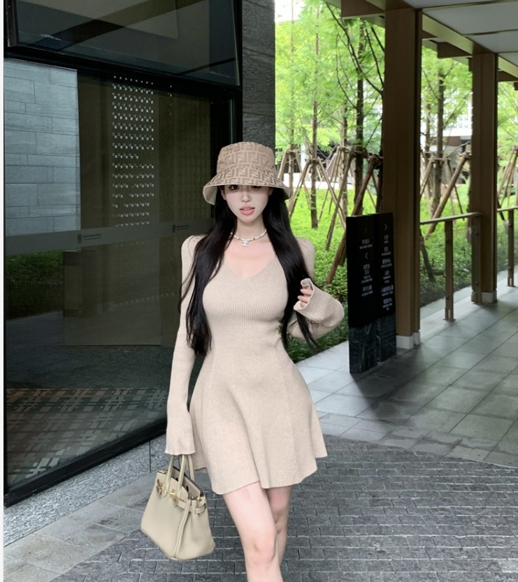 Vネックスリムリブニットミニワンピース | 詳細画像7