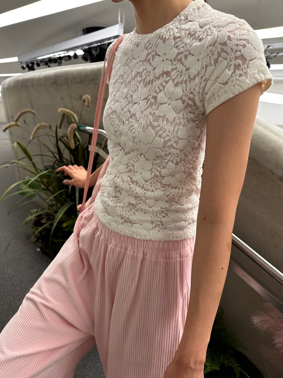 エンボス花柄レースショートスリーブTシャツ | 詳細画像7