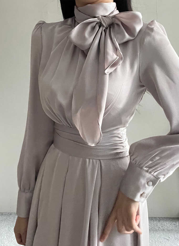 ハイネックスカーフサテンワンピース | レディースファッション