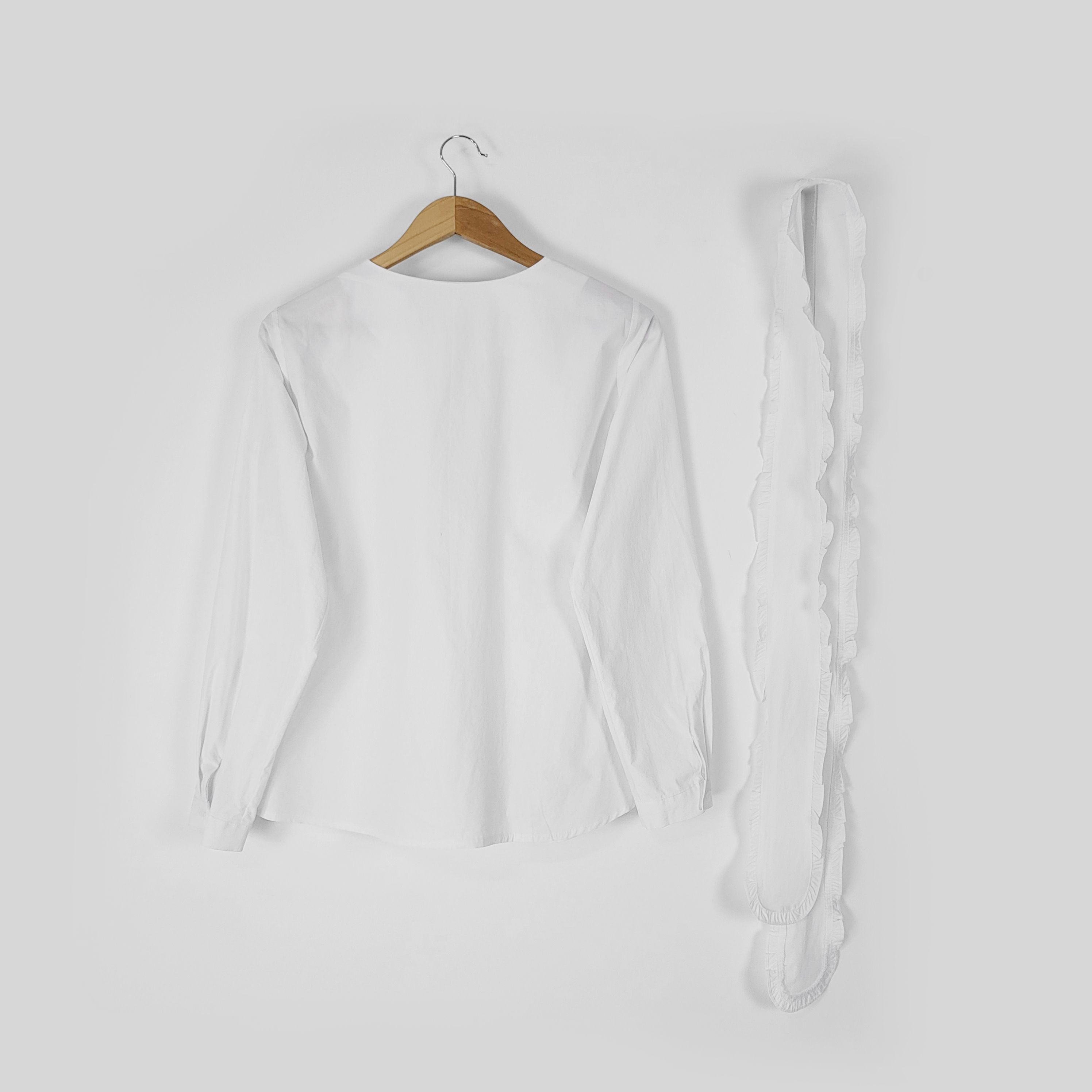 フリルスカーフ付ノーカラーボタンブラウス | 詳細画像6