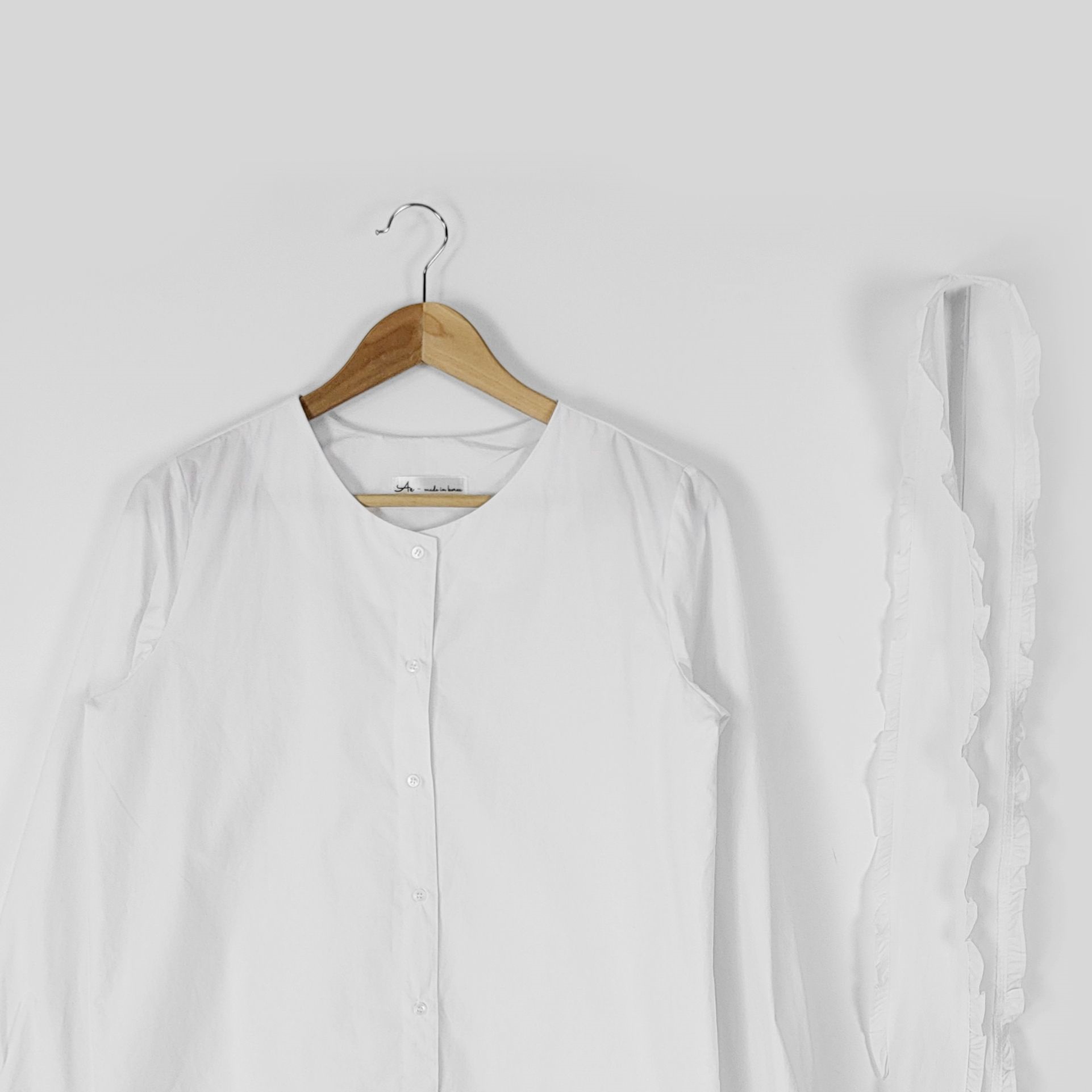 フリルスカーフ付ノーカラーボタンブラウス | 詳細画像13