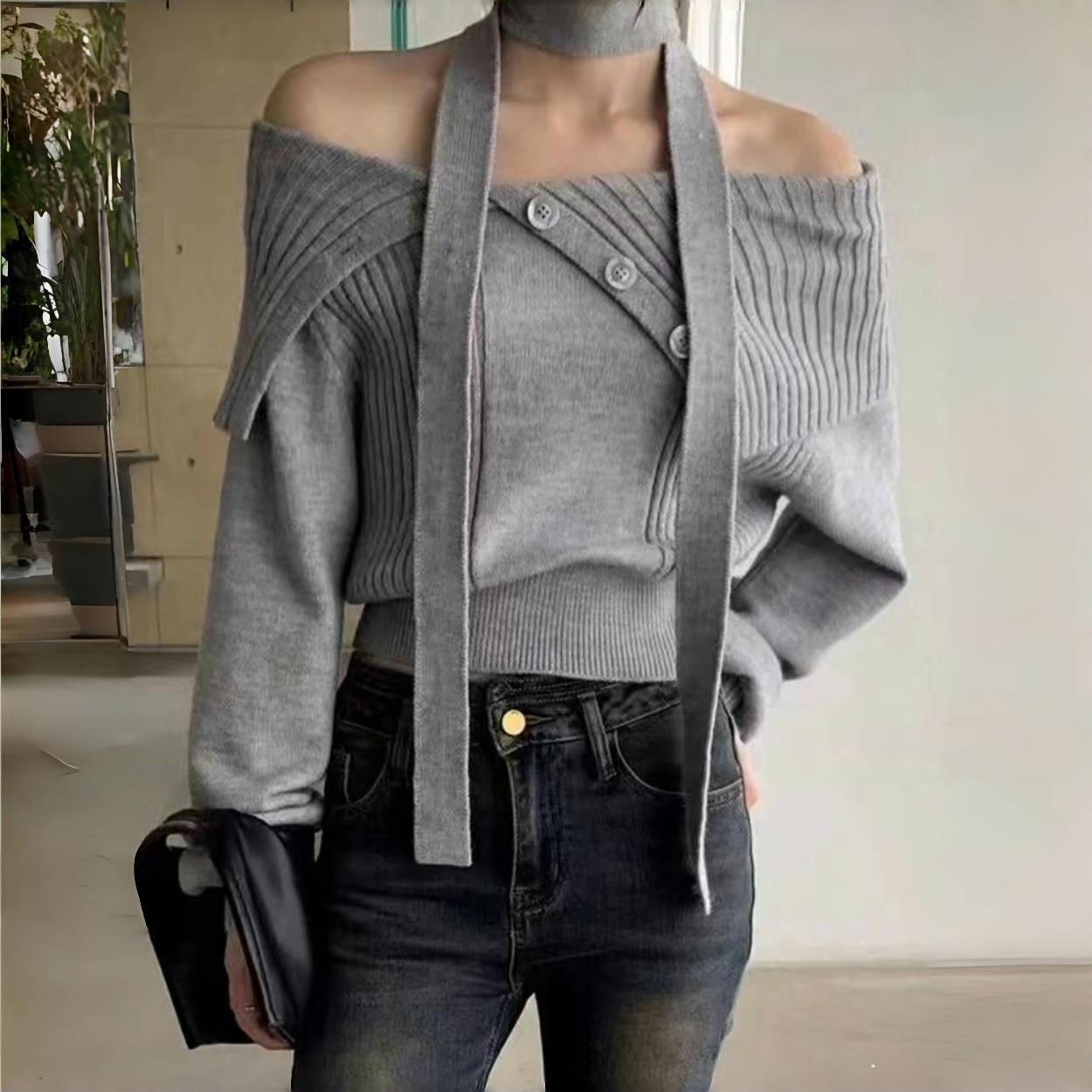 ストラップ付アンバランスボタンオフショルニット | レディース