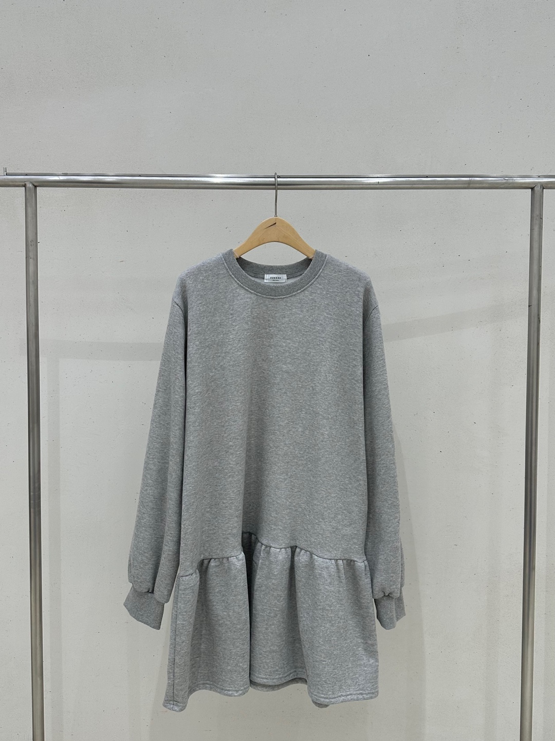 裏起毛ギャザーフレアヘムスウェットワンピース | 詳細画像16