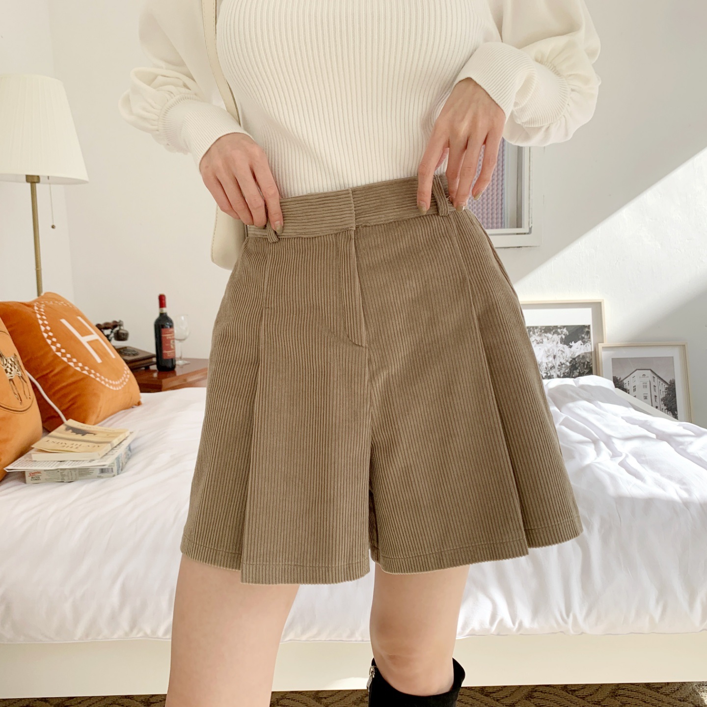 BIRDWELL コーデュロイ ショートパンツ ベージュ タックコーデュロイショートパンツ | レディースファッション通販 - DHOLIC