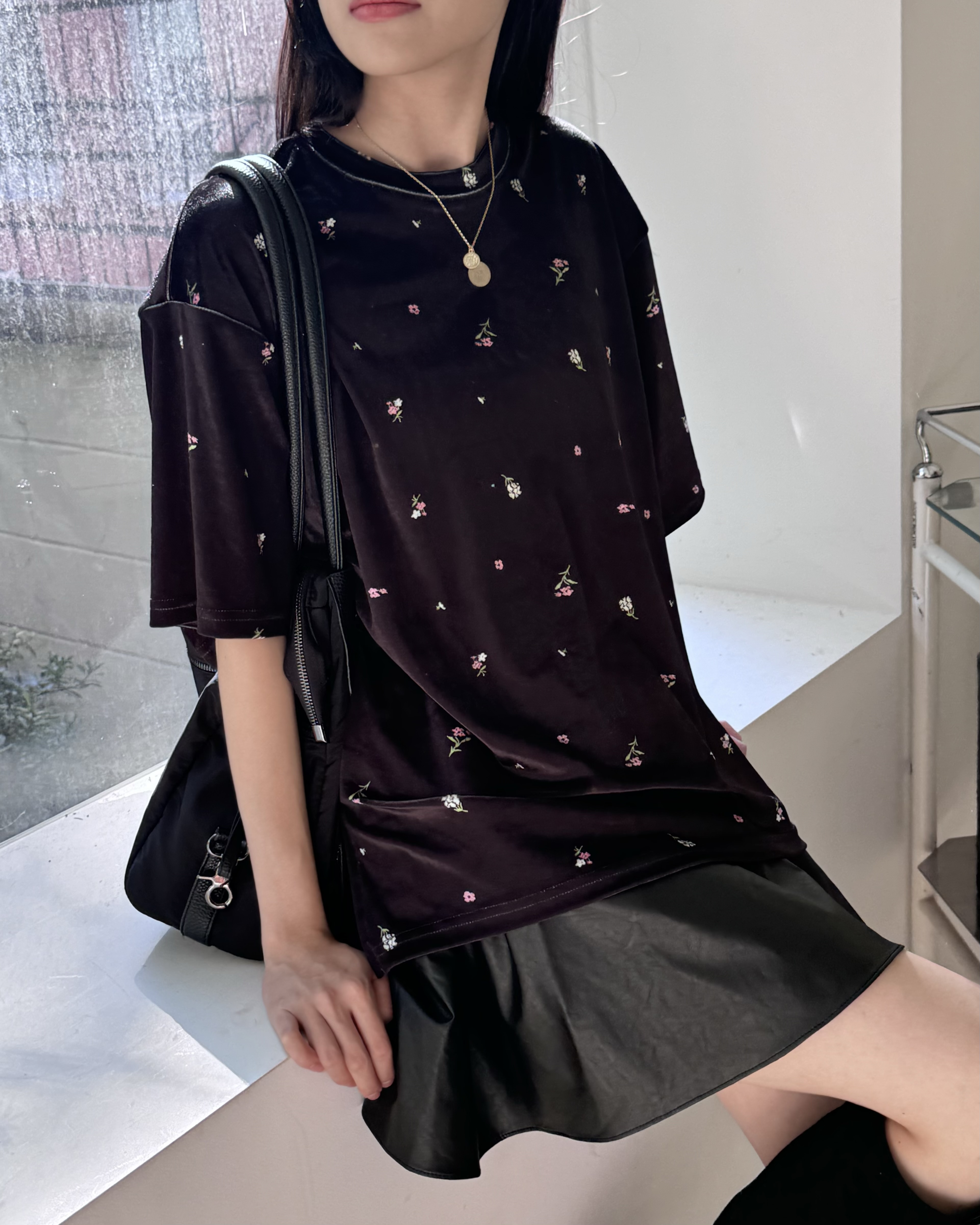 花柄刺繍ベロア半袖Tシャツ | 詳細画像4