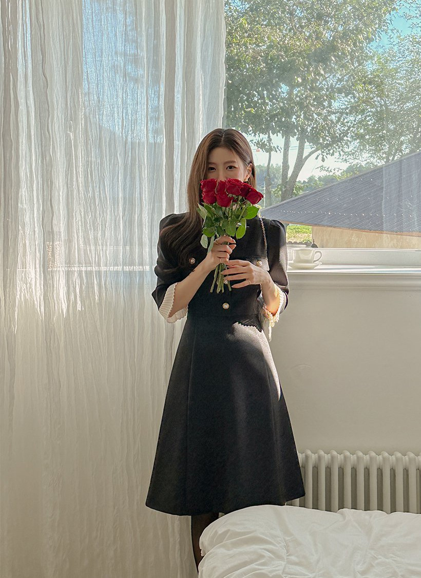 値下げ】Rene ツイードジレワンピース パールボタン René