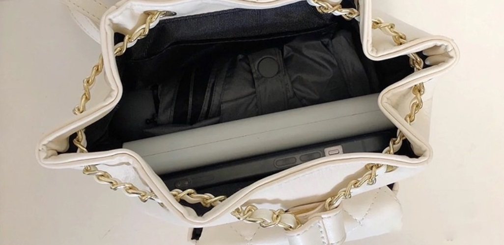 キルティングフラップチェーンバックパック | 詳細画像10