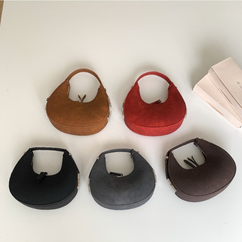 シルバーバックルスエード調ハーフムーンバッグ | 詳細画像12