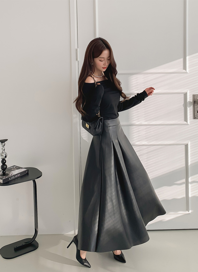 は*な様 BRILL チノ素材タックフレアスカート ブラック は*な様 BRILL